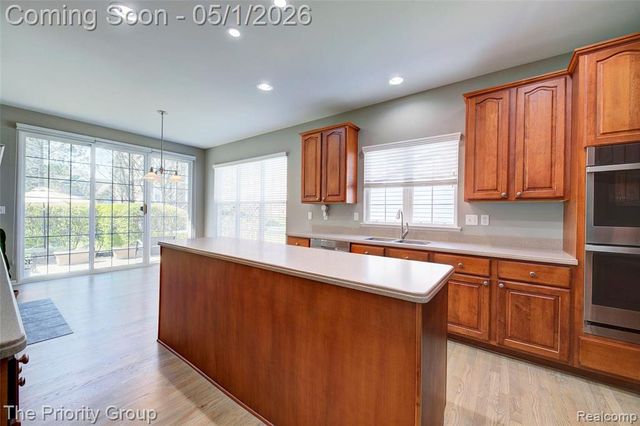 6083 Village Court, Clarkston, MI 48346