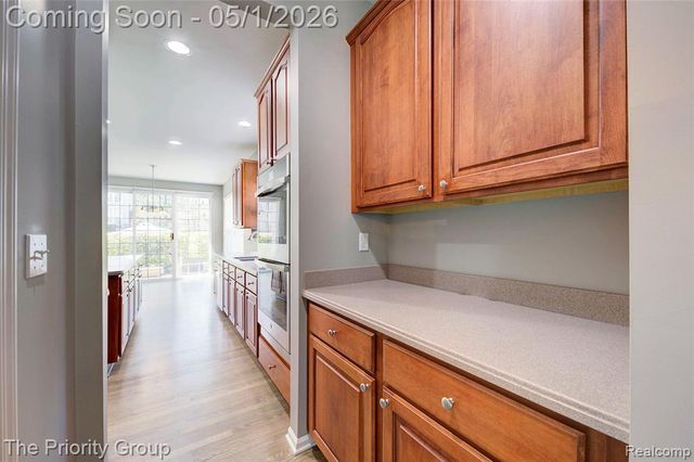 6083 Village Court, Clarkston, MI 48346
