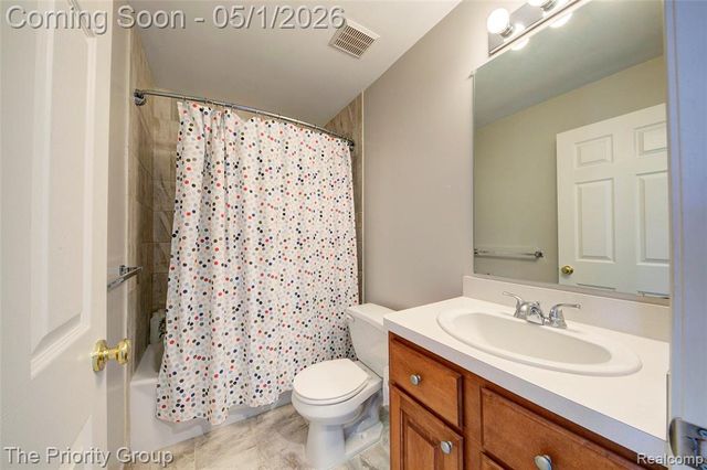 6083 Village Court, Clarkston, MI 48346