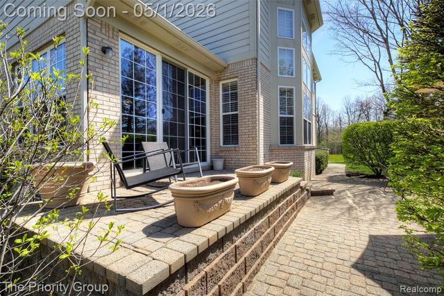 6083 Village Court, Clarkston, MI 48346