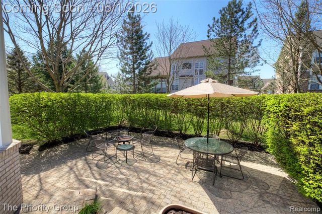 6083 Village Court, Clarkston, MI 48346