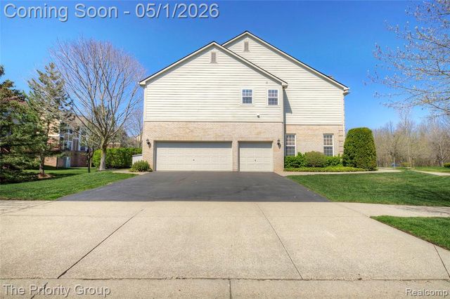 6083 Village Court, Clarkston, MI 48346