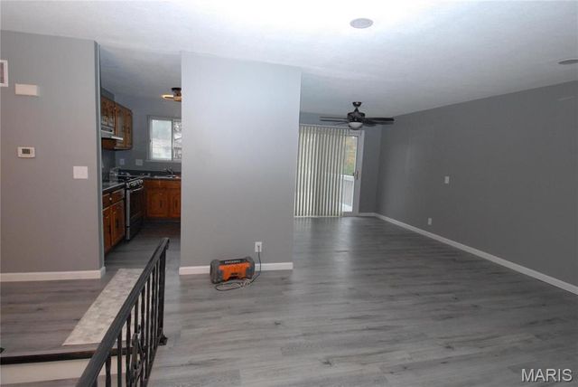 12428 Marine Avenue, Maryland Heights, MO 63043