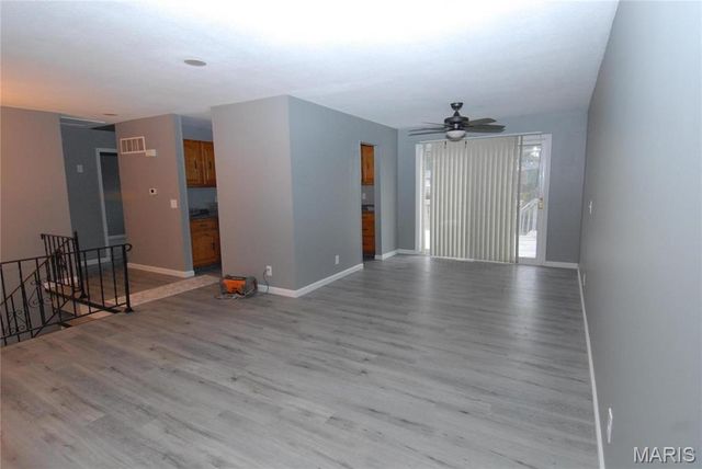 12428 Marine Avenue, Maryland Heights, MO 63043