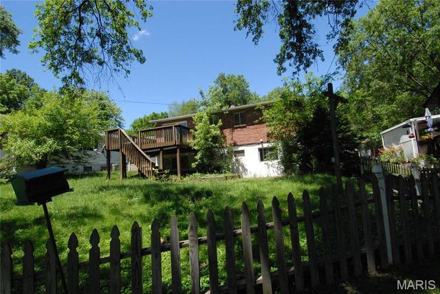 12428 Marine Avenue, Maryland Heights, MO 63043