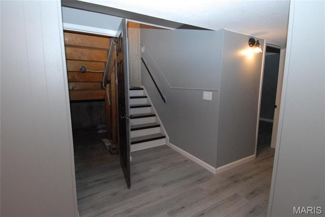 12428 Marine Avenue, Maryland Heights, MO 63043