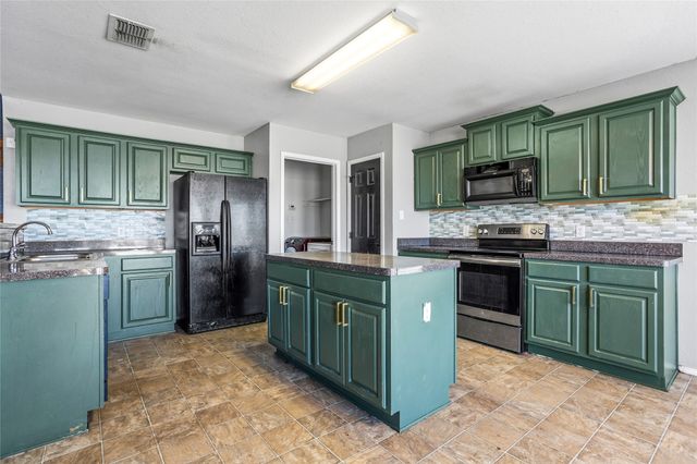 2712 Braford Drive, Crowley, TX 76036