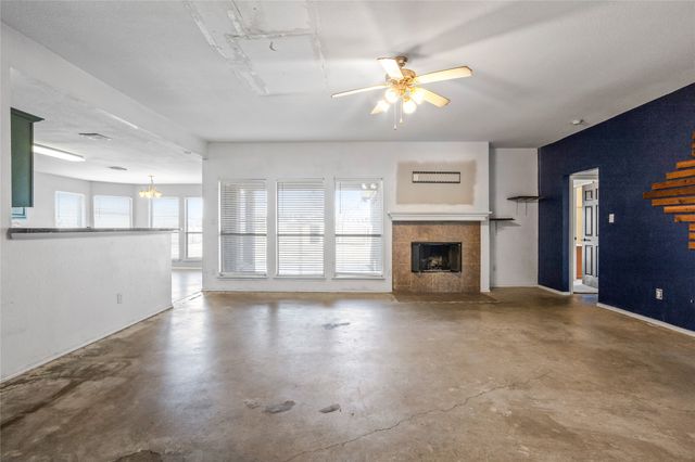 2712 Braford Drive, Crowley, TX 76036