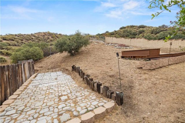 15236 Poppy Meadow, Canyon Country, CA 91387