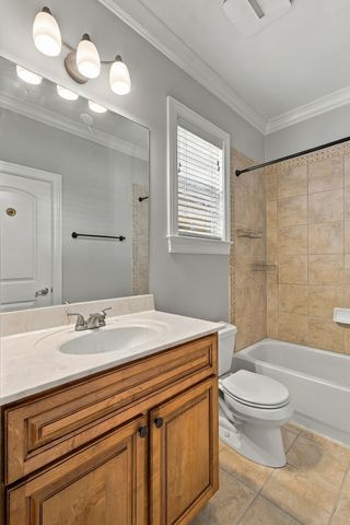 300 Keswick Grove Ln, Franklin, TN 37067