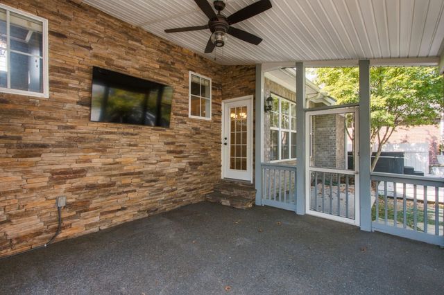 300 Keswick Grove Ln, Franklin, TN 37067