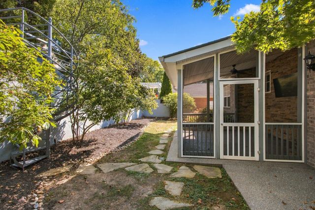 300 Keswick Grove Ln, Franklin, TN 37067