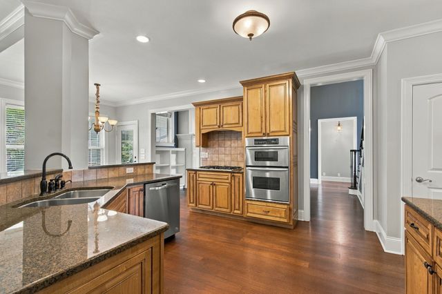 300 Keswick Grove Ln, Franklin, TN 37067