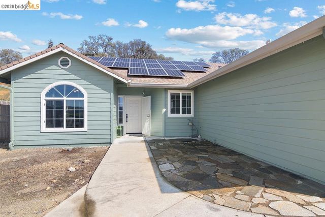 4955 Little John Rd, Copperopolis, CA 95228