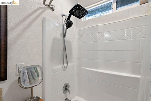 4955 Little John Rd, Copperopolis, CA 95228