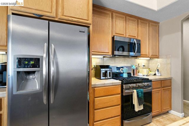 4955 Little John Rd, Copperopolis, CA 95228