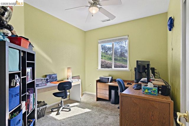 4955 Little John Rd, Copperopolis, CA 95228