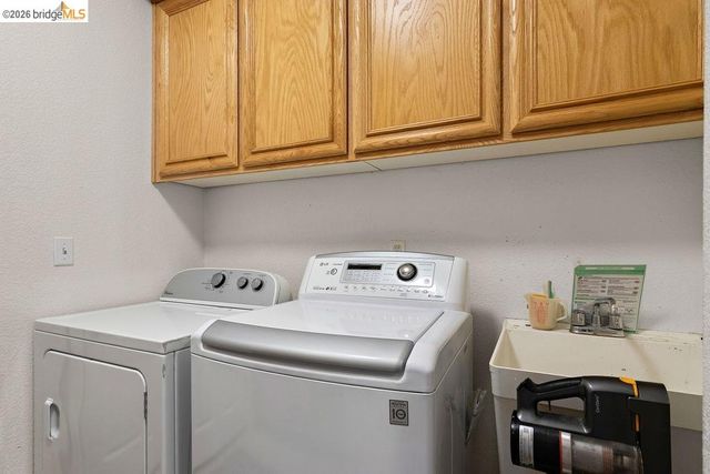 4955 Little John Rd, Copperopolis, CA 95228