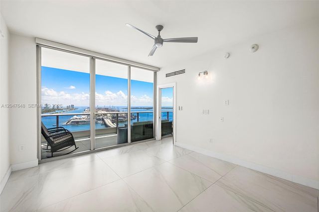 900 Biscayne Blvd 4202, Miami, FL 33132