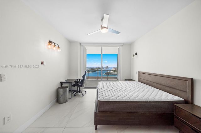 900 Biscayne Blvd 4202, Miami, FL 33132