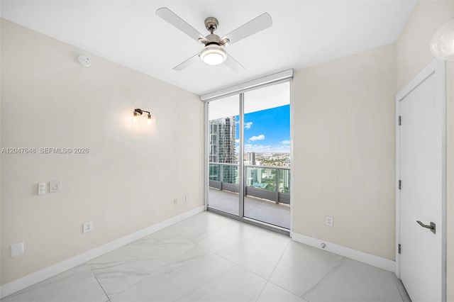 900 Biscayne Blvd 4202, Miami, FL 33132