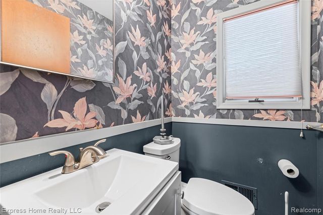 31077 Shawn Drive, Warren, MI 48088