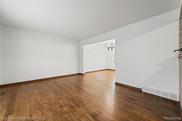 31077 Shawn Drive, Warren, MI 48088