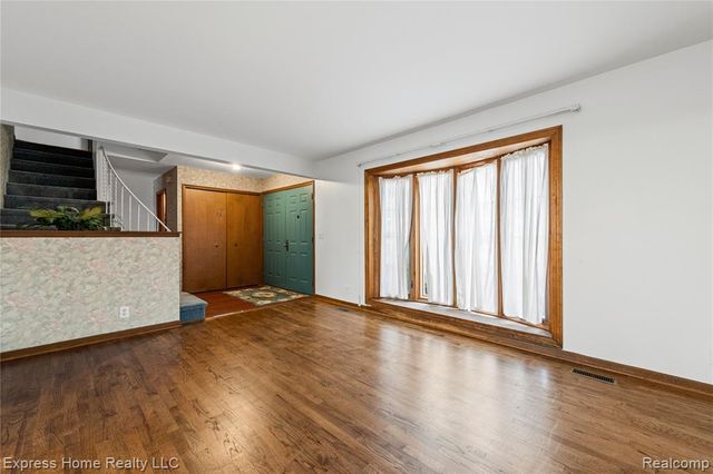 31077 Shawn Drive, Warren, MI 48088