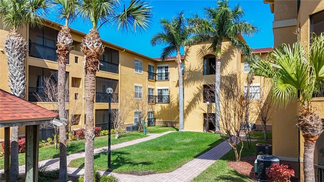 4323 BAYSIDE VILLAGE DRIVE 227, Tampa, FL 33615