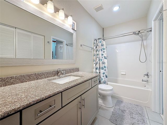 4323 BAYSIDE VILLAGE DRIVE 227, Tampa, FL 33615