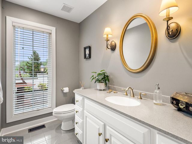 430 FREEDOM VIEW LN, Phoenixville, PA 19460