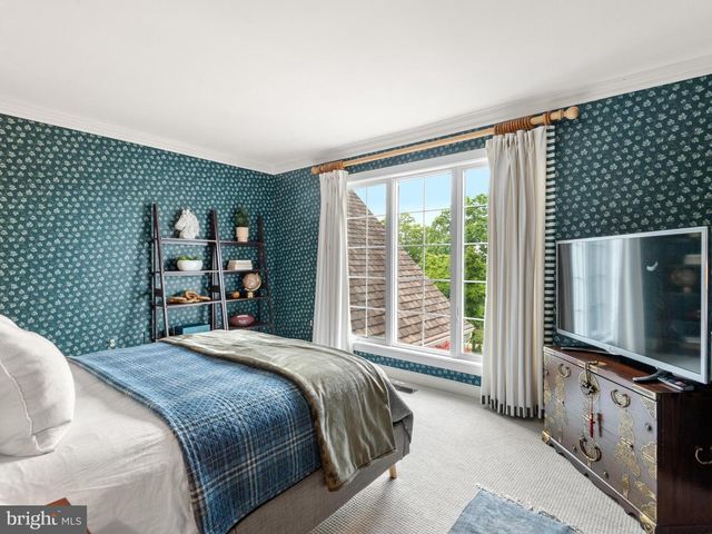 430 FREEDOM VIEW LN, Phoenixville, PA 19460
