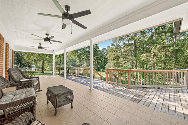 81 N Holly Glen Drive, Point Blank, TX 77364