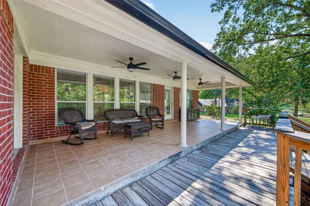 81 N Holly Glen Drive, Point Blank, TX 77364