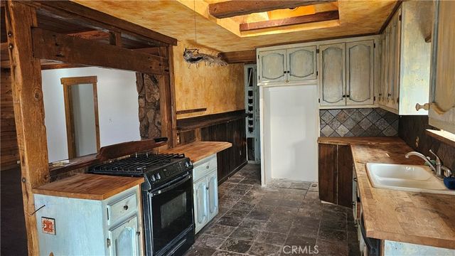2898 Sierra Drive, Clearlake, CA 95422
