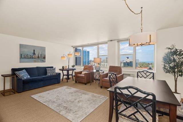 4250 N Marine Drive 1830, Chicago, IL 60613