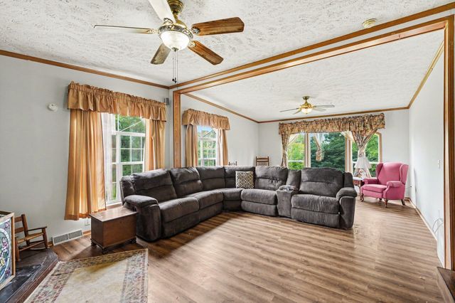 1365 Little Sugar Creek Road, Warsaw, KY 41095
