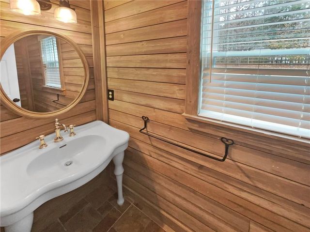 2 Berkeley Way, Dallas, GA 30157