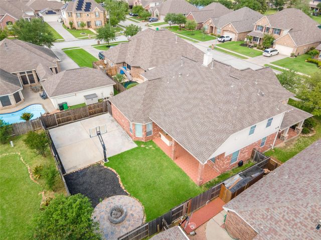 22423 Wenbury Drive, Tomball, TX 77375