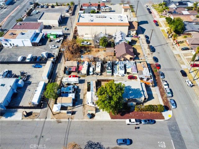 584 E H Street, Colton, CA 92324