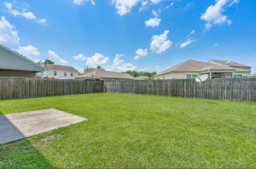 Image 2 of property listing at 406 Stoney Field Drive, Moncks Corner, SC 29461