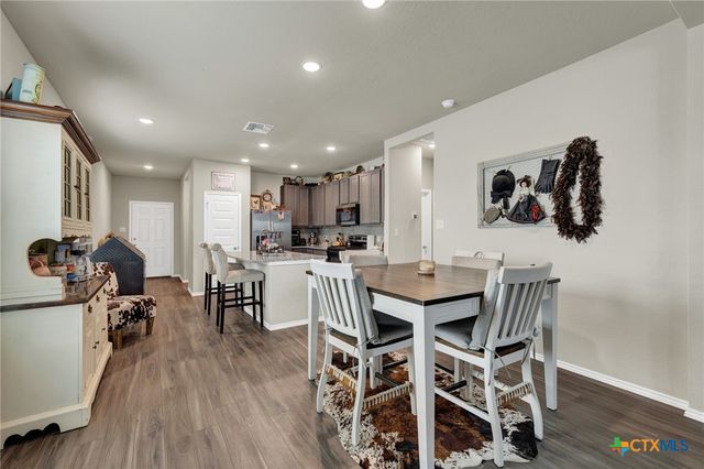 621 Kulpa Cross, Seguin, TX 78155