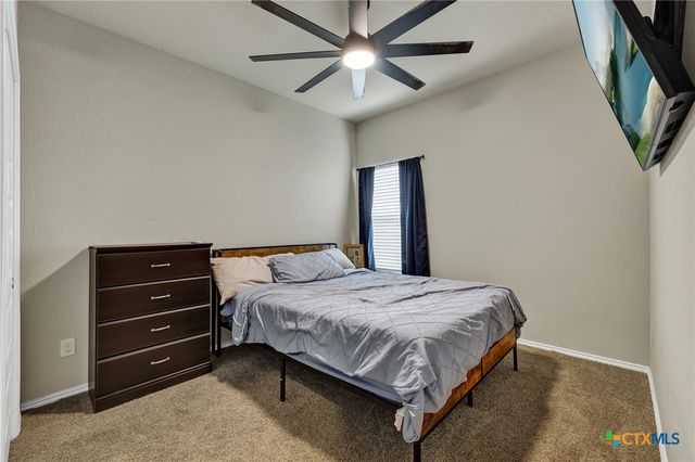 621 Kulpa Cross, Seguin, TX 78155