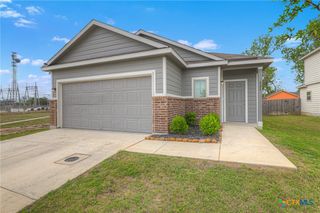 621 Kulpa Cross, Seguin, TX 78155