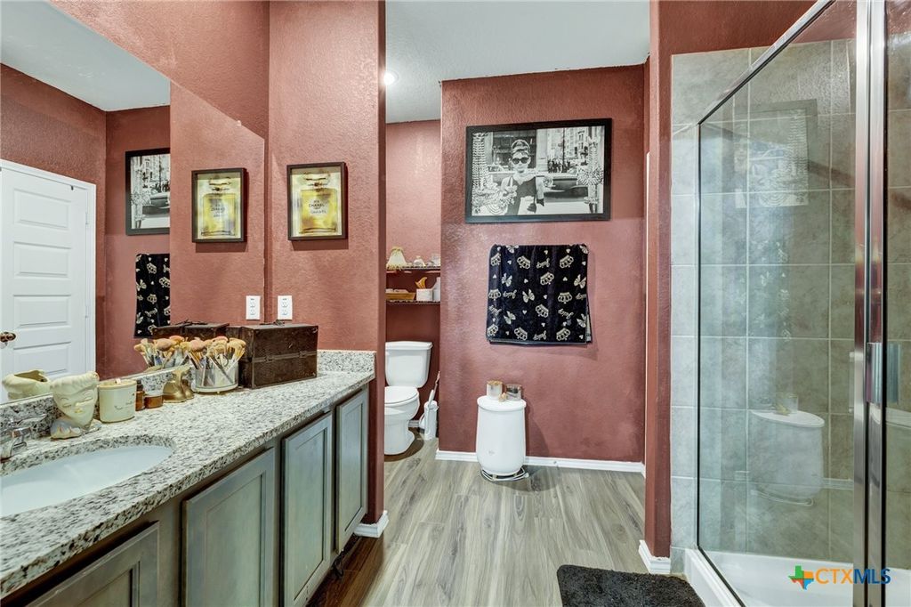 Image 13 of property listing at 621 Kulpa Cross, Seguin, TX 78155