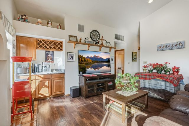 500 Nicklaus Drive SE, Rio Rancho, NM 87124