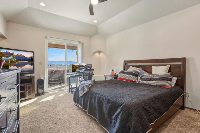 500 Nicklaus Drive SE, Rio Rancho, NM 87124