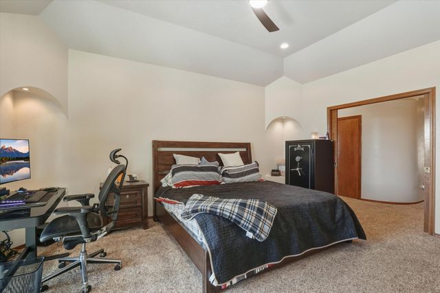 500 Nicklaus Drive SE, Rio Rancho, NM 87124