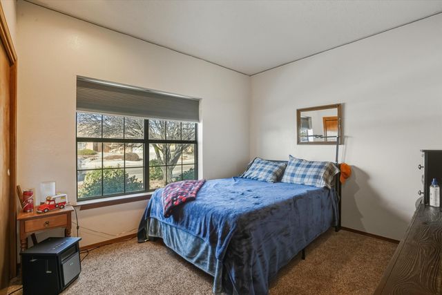 500 Nicklaus Drive SE, Rio Rancho, NM 87124