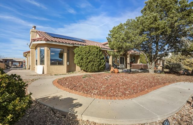 500 Nicklaus Drive SE, Rio Rancho, NM 87124